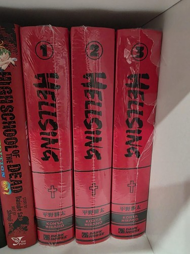 Hellsing deluxe edition - hellsing, manga